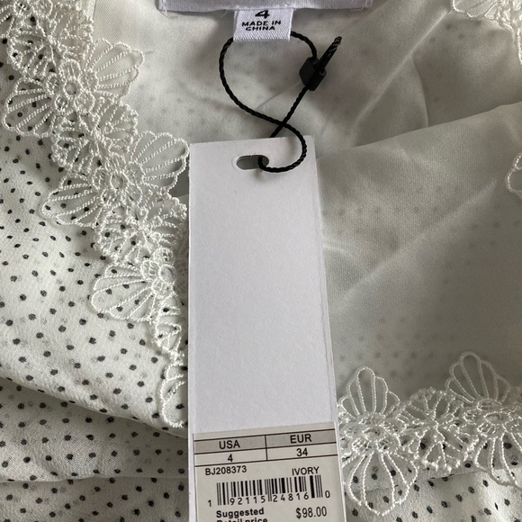 BB Dakota polka dot white flowy dress. Size 4 (fits more like a 6). NWT. - Picture 6 of 6